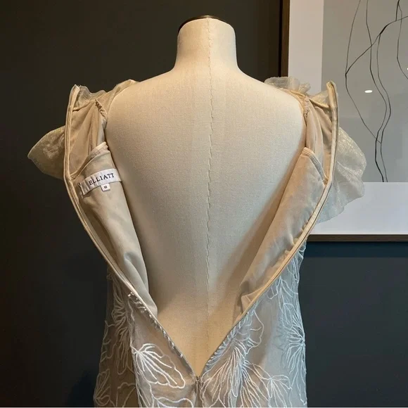 Elliatt Cream Embroidered Lace Mini Dress Flutter Sleeve Bridal Fairy Coquettte - Picture 11 of 14